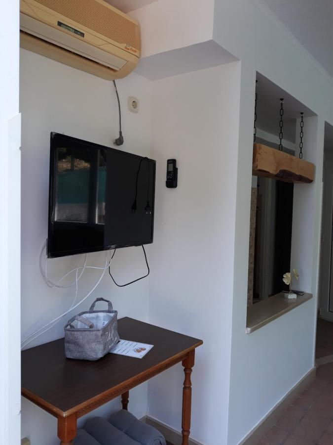 Ljudmila Doo Apartamento Banjole Exterior foto